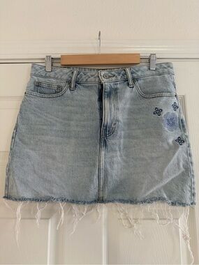Lucky Brand Light Blue Denim Mini Skirt with Embroidered Flowers